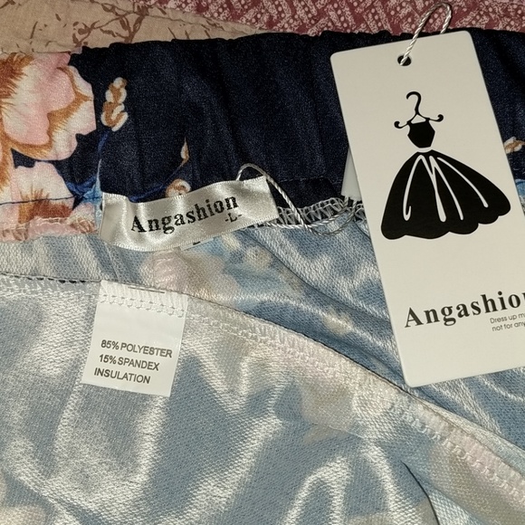 Angahion floral romper - Picture 7 of 7